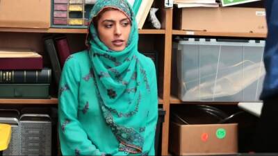For - Caught flashing Hijab-Wearing Arab Teen Harassed For - drtuber.com