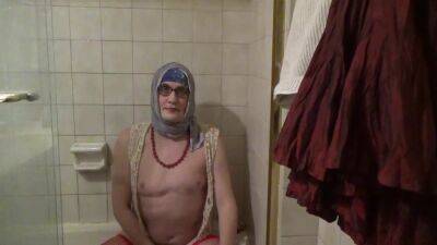 Housewife Sveta In Bathroom. 2021-01-25 - shemalez.com